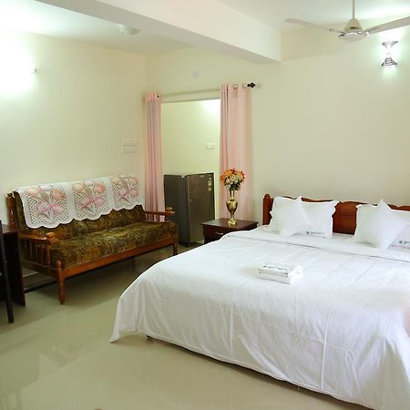 Greenfield Inn Thiruvananthapuram Екстериор снимка