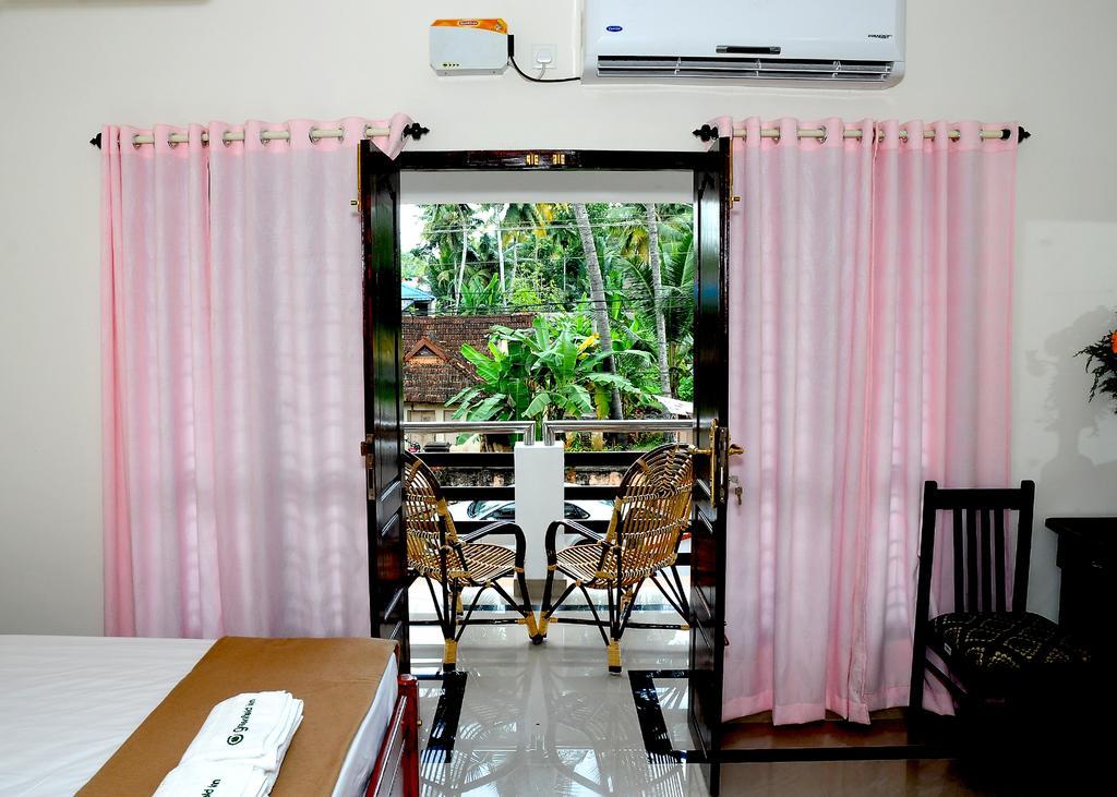 Greenfield Inn Thiruvananthapuram Екстериор снимка