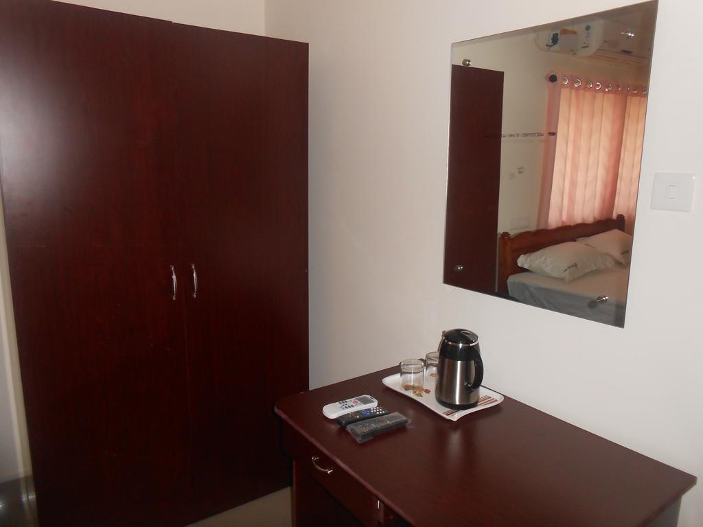 Greenfield Inn Thiruvananthapuram Стая снимка