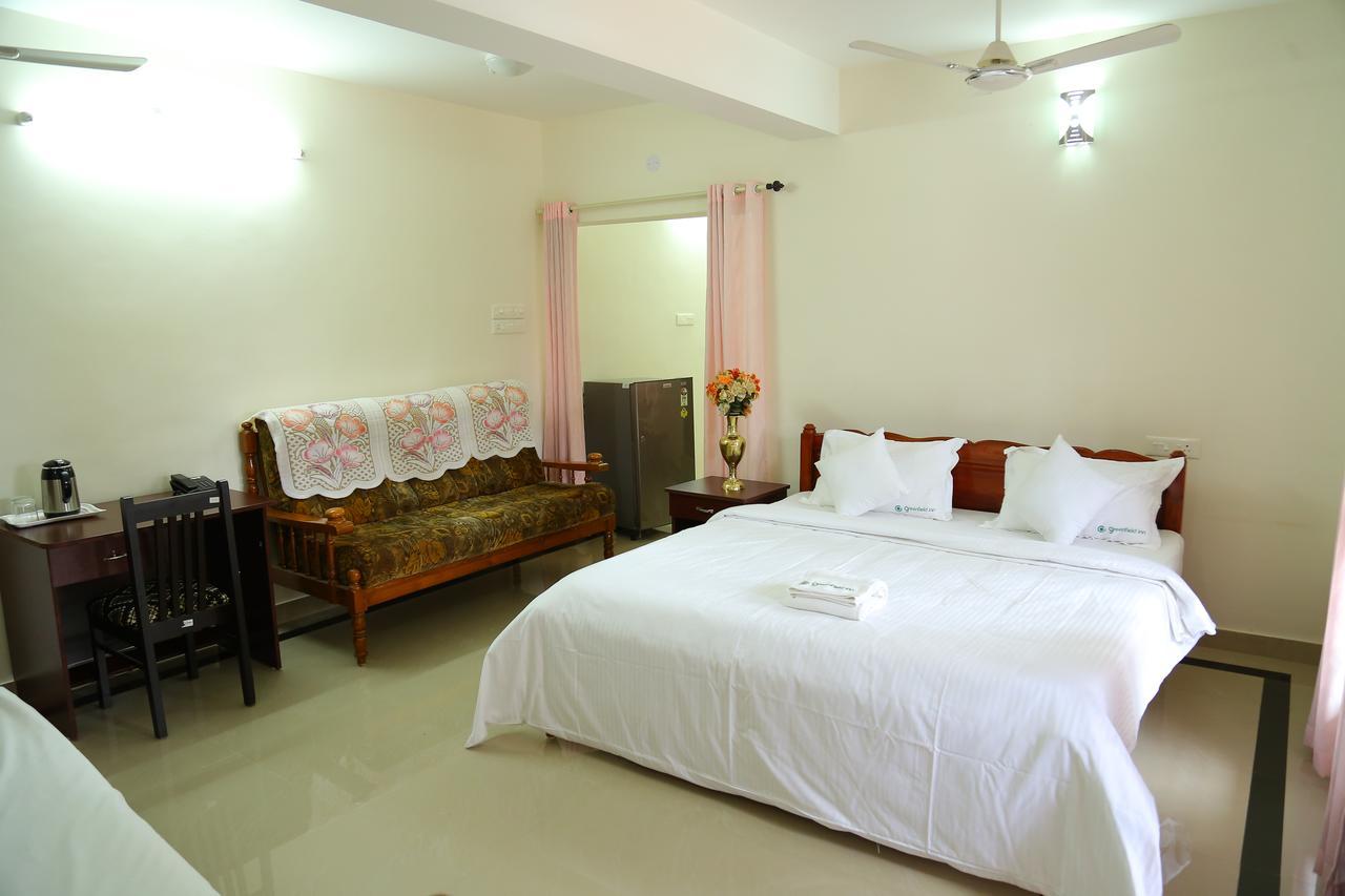 Greenfield Inn Thiruvananthapuram Екстериор снимка