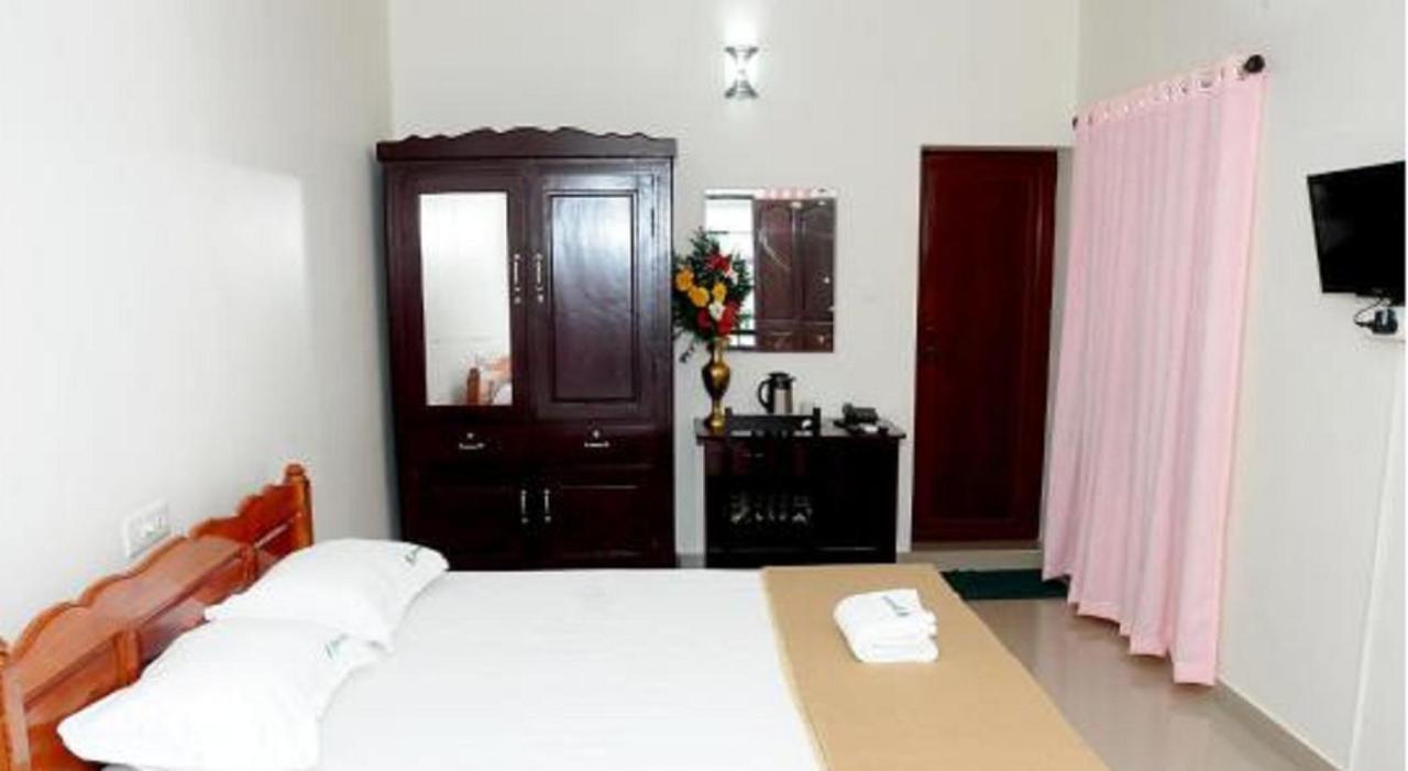 Greenfield Inn Thiruvananthapuram Екстериор снимка